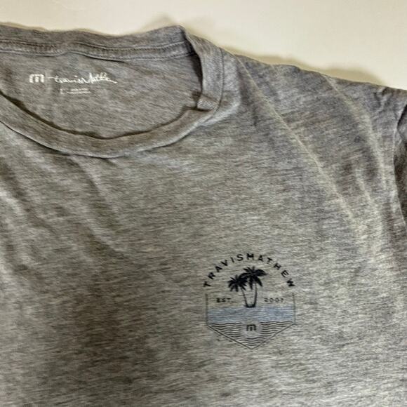 Lot of 2 TravisMathew Light Gray & Dark Gray Graphic T-Shirts Mens Size Large - Picture 6 of 9